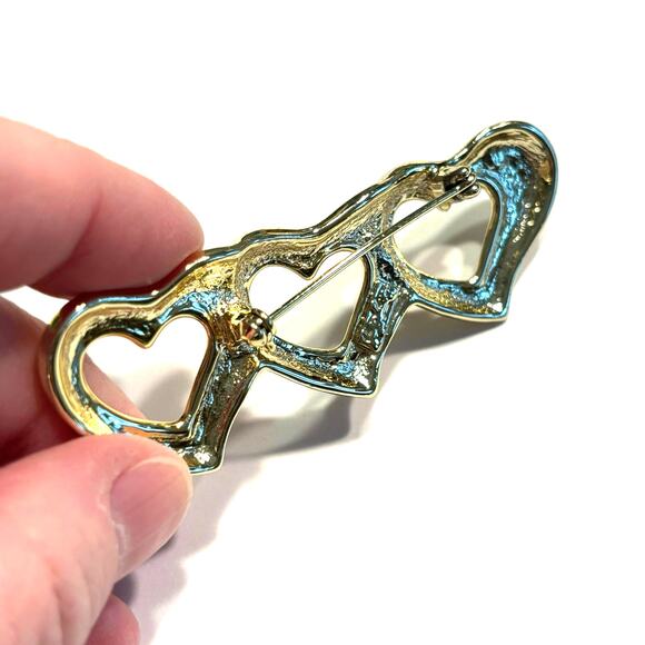 Gold triple hearts brooch mod vintage Y2K shapely heart motif love gift pin - Picture 4 of 6